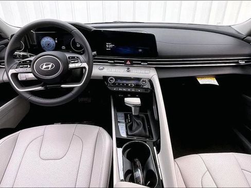 New 2026 Hyundai Elantra Limited image 6