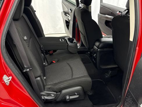 Used 2019 Dodge Journey SE FWD image 28