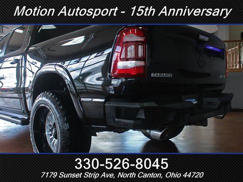 Used 2019 RAM 1500 Laramie AWD/4WD image 8