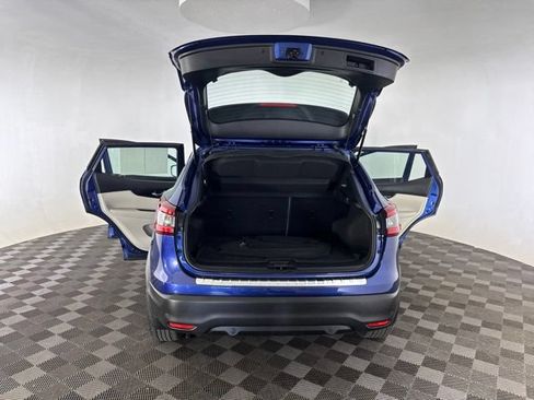 Used 2022 Nissan Rogue Sport SV FWD image 15