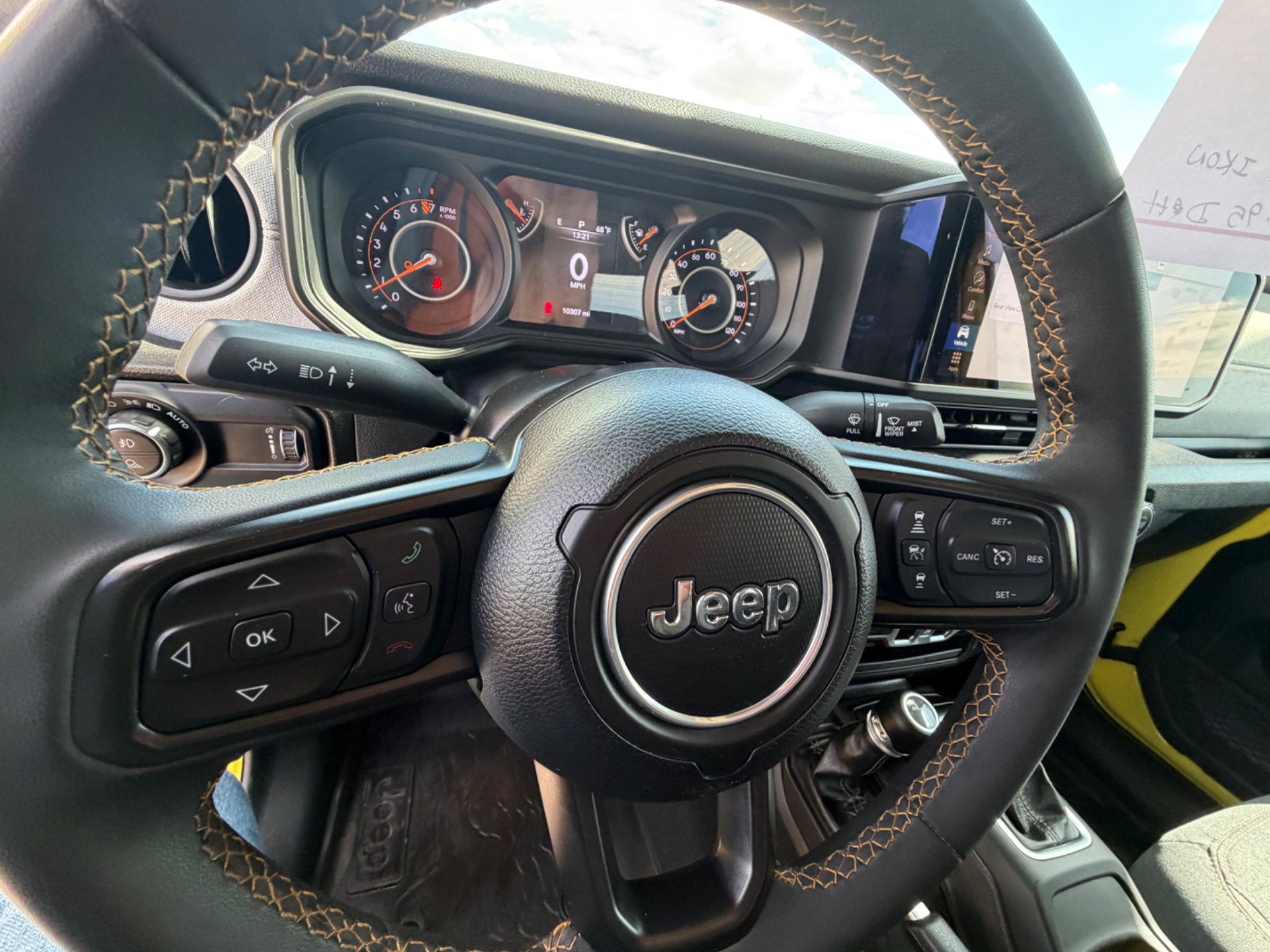Used 2024 Jeep Gladiator Sport AWD/4WD image 17