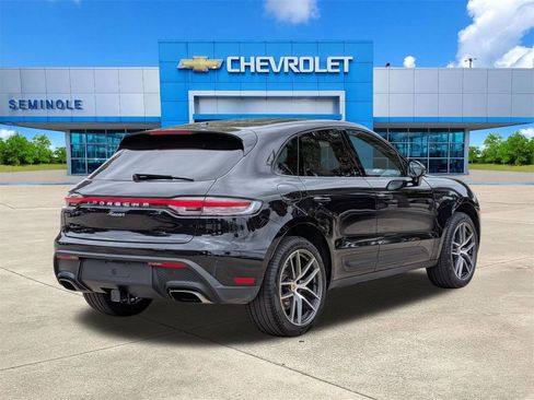 Used 2025 Porsche Macan w/ Premium Package Plus AWD/4WD image 4