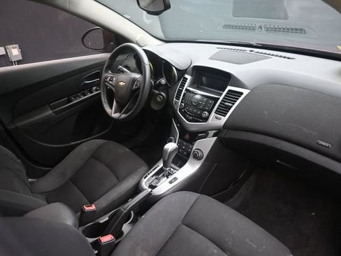 Used 2016 Chevrolet Cruze LT FWD image 31