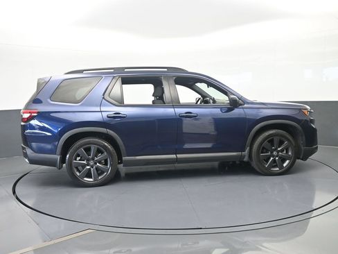 Used 2025 Honda Pilot Sport image 69