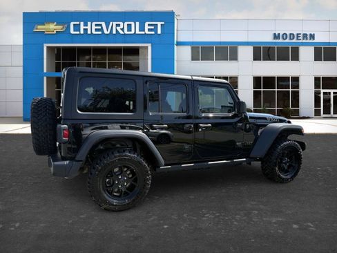 Used 2025 Jeep Wrangler Unlimited Sport AWD/4WD image 5
