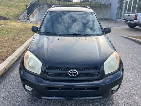 Used 2005 Toyota RAV4 4WD image 10