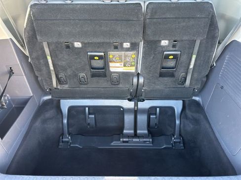 Used 2024 Toyota Sienna XLE image 28