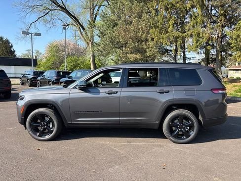 New 2026 Jeep Grand Cherokee L Limited AWD/4WD image 3