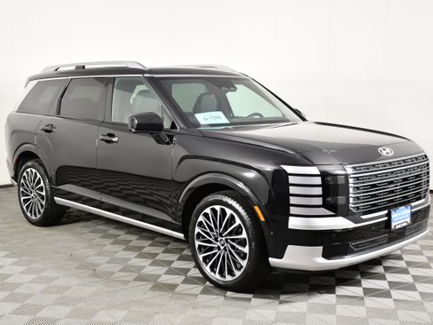 Used 2026 Hyundai Palisade Calligraphy AWD/4WD image 4