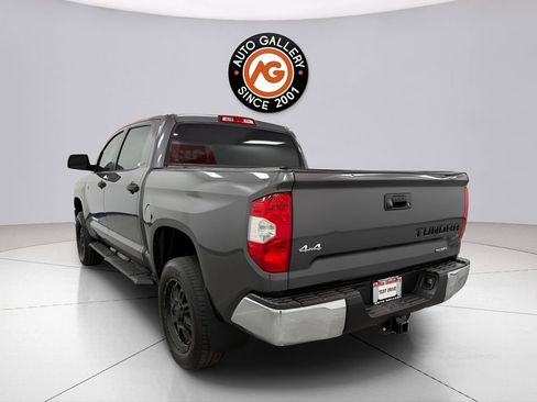 Used 2017 Toyota Tundra SR5 w/ SR5 Upgrade Package AWD/4WD image 5