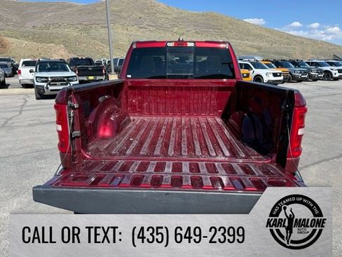 Used 2025 RAM 1500 Laramie AWD/4WD image 12