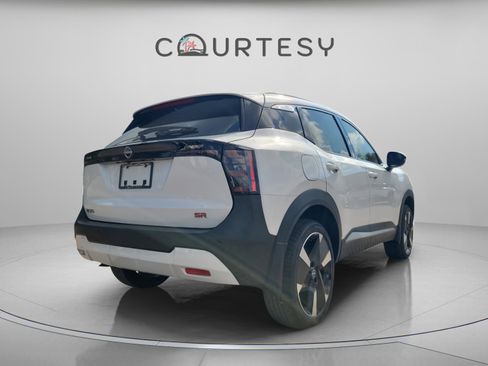 New 2026 Nissan Kicks SR image 5