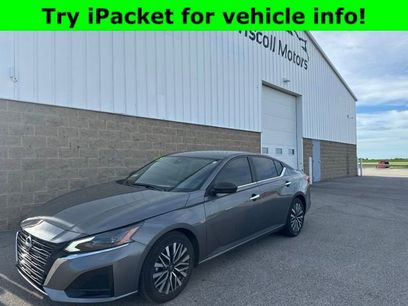 Used 2025 Nissan Altima 2.5 SV