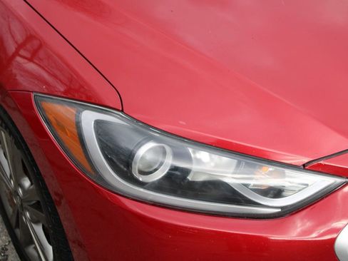 Used 2018 Hyundai Elantra SEL image 27