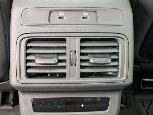 New 2025 Audi Q5 Premium image 30