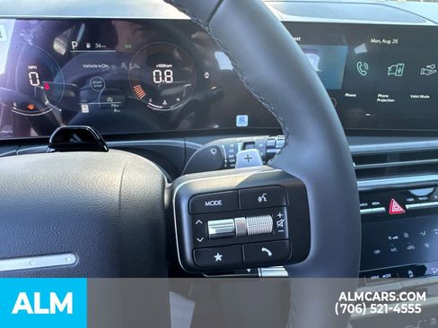 Used 2026 Hyundai Santa Fe SEL image 19