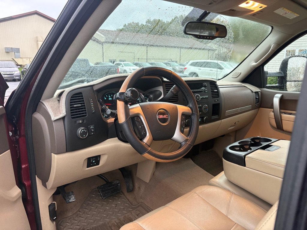 Used 2013 GMC Sierra 2500 SLE w/ SLE Preferred Package AWD/4WD image 13