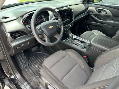 Used 2020 Chevrolet Traverse LS image 9