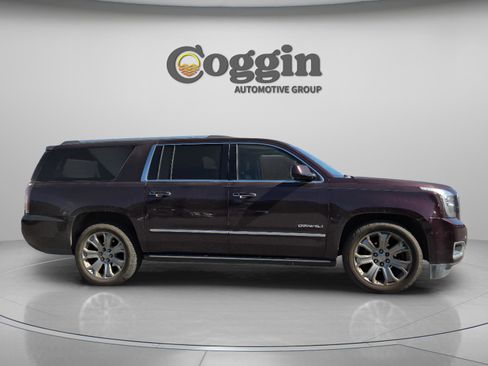 Used 2017 GMC Yukon XL Denali w/ Open Road Package image 6