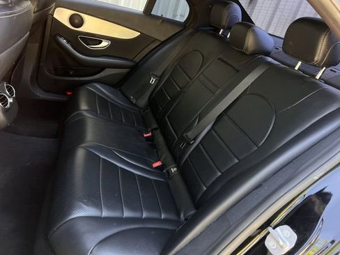 Used 2019 Mercedes-Benz C 300 Sedan image 19