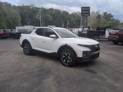 Used 2022 Hyundai Santa Cruz Limited AWD/4WD image 2