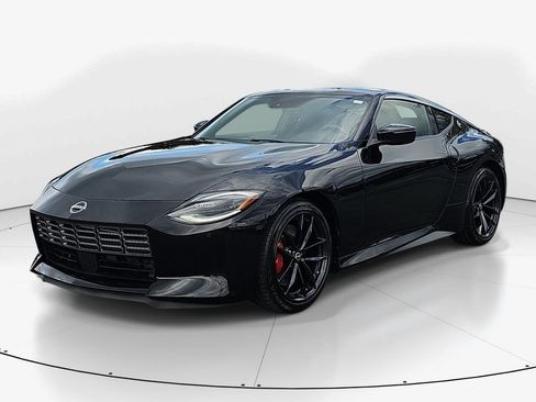 Used 2025 Nissan Z Performance w/ Floor Mat Package RWD image 11