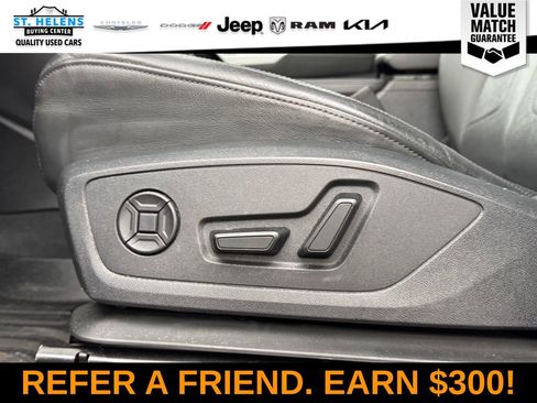 Used 2022 Audi Q3 2.0T Premium AWD/4WD image 16