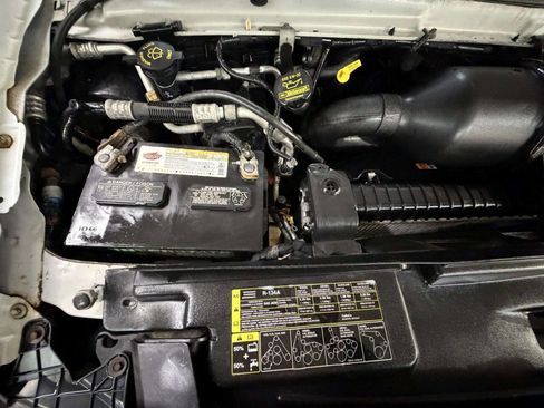 Used 2010 Ford E-350 and Econoline 350 Extended Super Duty image 21