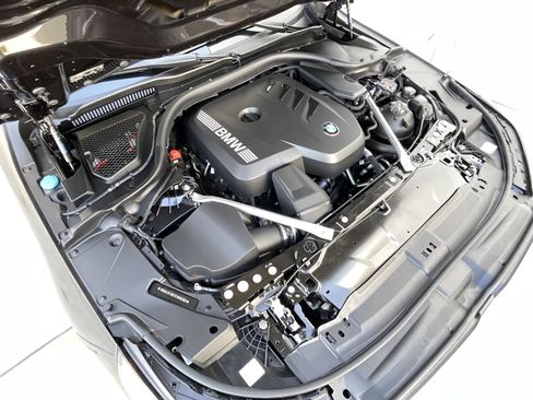 Used 2026 BMW 530i w/ Premium Package RWD image 33