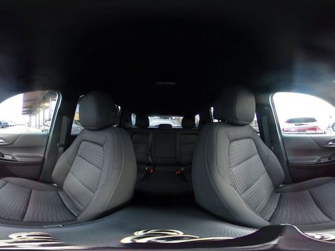 Used 2025 Chevrolet Equinox LT image 42