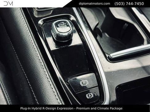 Used 2022 Volvo S60 T8 R-Design Expression w/ Premium Package AWD/4WD image 39