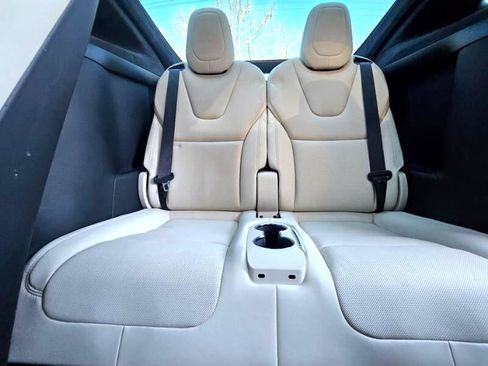 Used 2023 Tesla Model X image 64