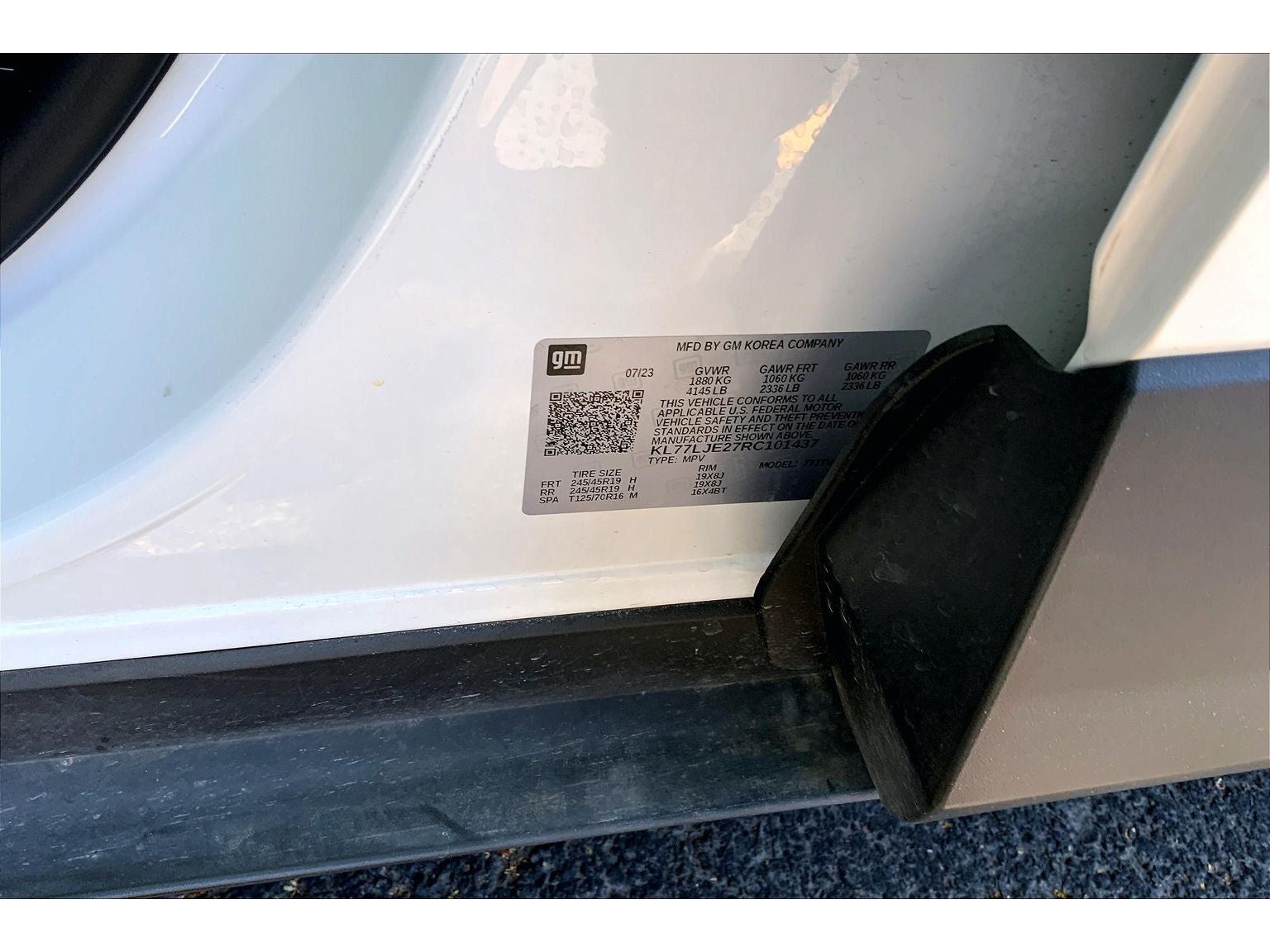 Used 2024 Chevrolet Trax RS w/ Sunroof Package FWD image 35
