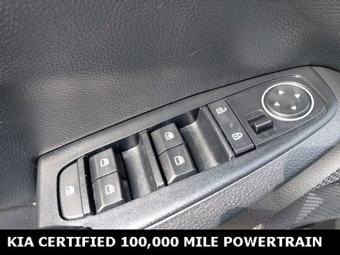 Certified 2023 Kia Seltos S image 19