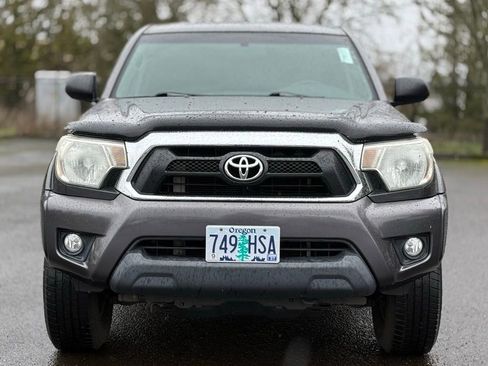Used 2014 Toyota Tacoma PreRunner w/ SR5 Package image 8