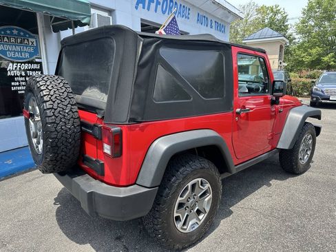 Used 2013 Jeep Wrangler Rubicon w/ Connectivity Group AWD/4WD image 6