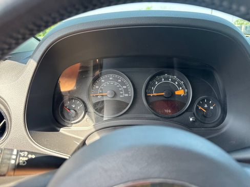 Used 2017 Jeep Patriot High Altitude AWD/4WD image 16
