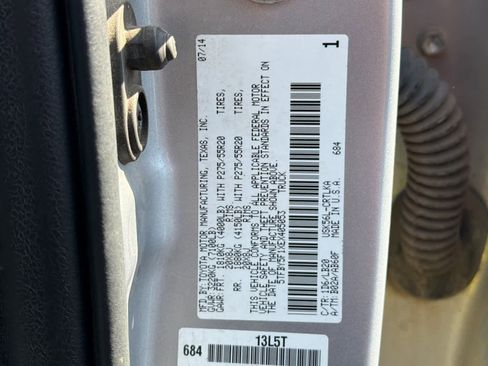 Used 2014 Toyota Tundra Limited w/ Limited Premium Package AWD/4WD image 2