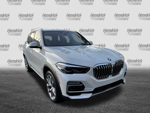 Used 2021 BMW X5 xDrive40i w/ Premium Package image 2
