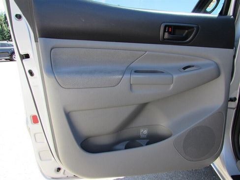 Used 2010 Toyota Tacoma PreRunner RWD image 22