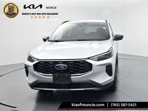 Used 2025 Ford Escape ST-Line FWD image 3