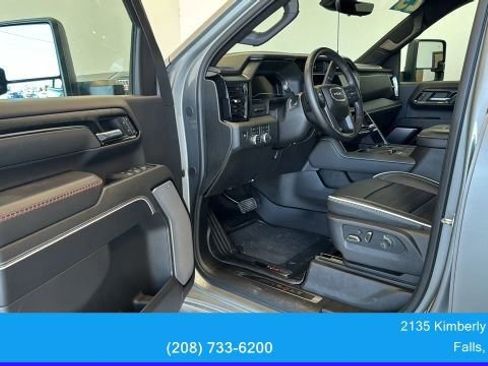 Used 2025 GMC Sierra 2500 AT4X AWD/4WD image 25