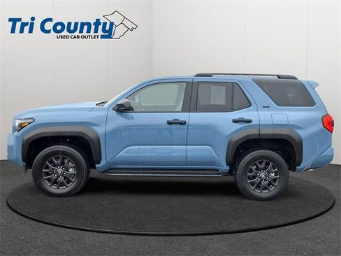 Certified 2025 Toyota 4Runner SR5 image 5