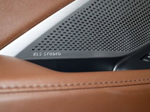 Used 2023 Acura MDX SH-AWD w/ Technology Package image 10