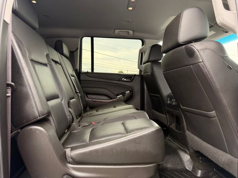 Used 2017 GMC Yukon XL SLT AWD/4WD image 32