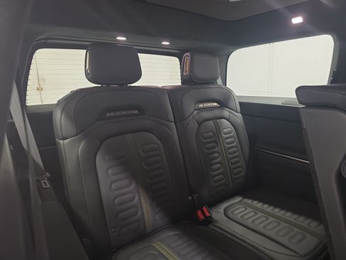 Used 2024 Rivian R1S Adventure AWD/4WD image 25