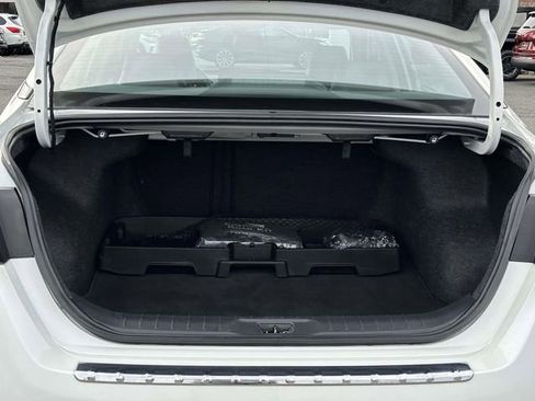 Used 2023 Nissan Altima 2.5 SR w/ SR Premium Package image 12