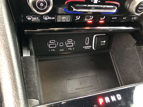 Used 2022 Jeep Grand Cherokee Overland w/ Adv Protech Group III image 21