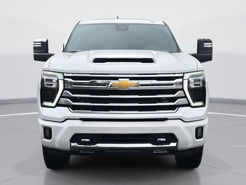 Used 2024 Chevrolet Silverado 2500 High Country w/ High Country Premium Package image 8