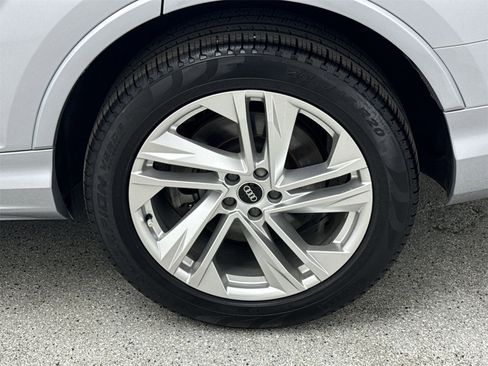 Used 2021 Audi Q7 2.0T Premium Plus w/ Premium Plus Package image 42